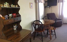 A Suite Alaskan Inn